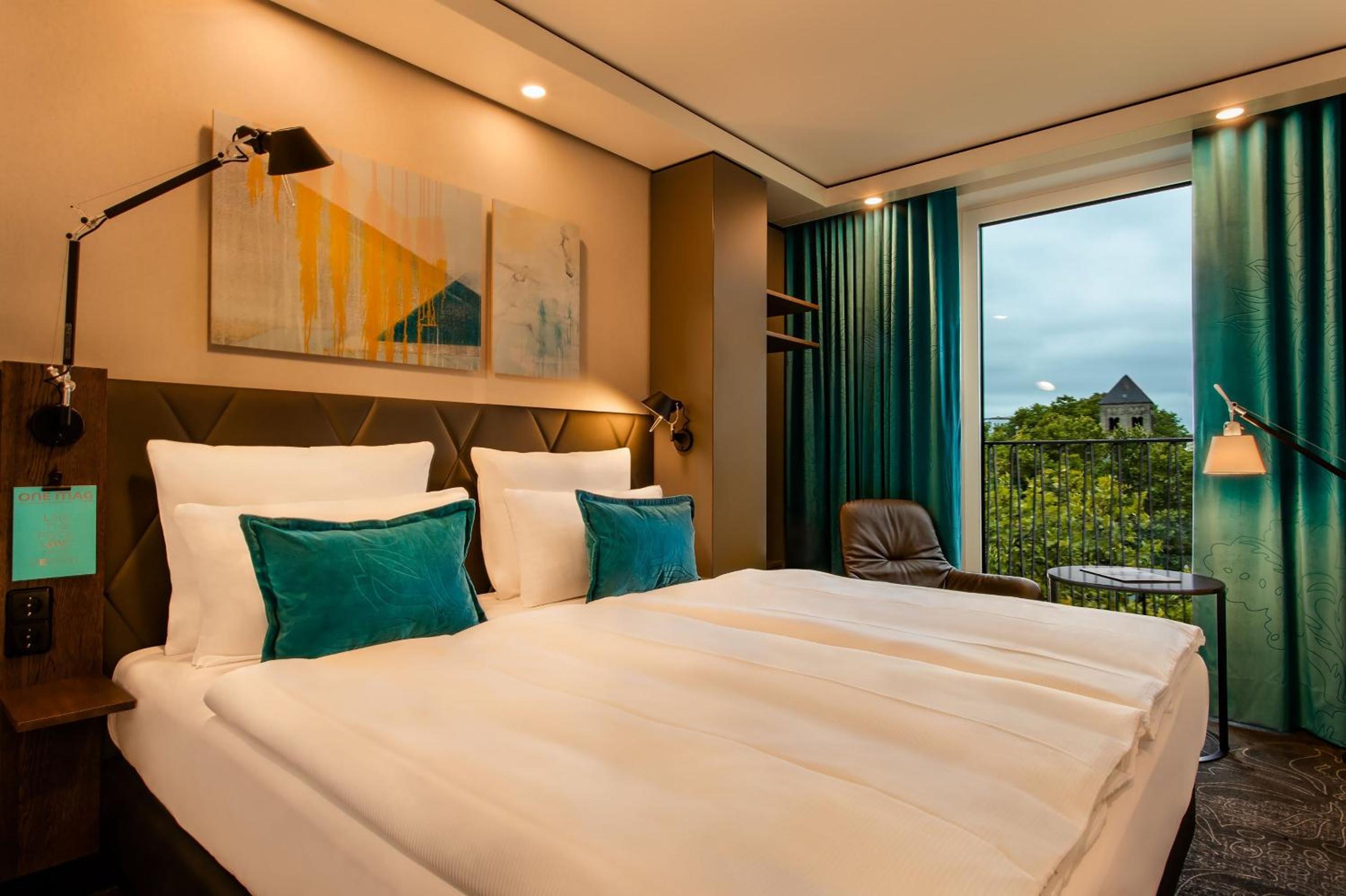 Motel One Köln-Neumarkt 3
