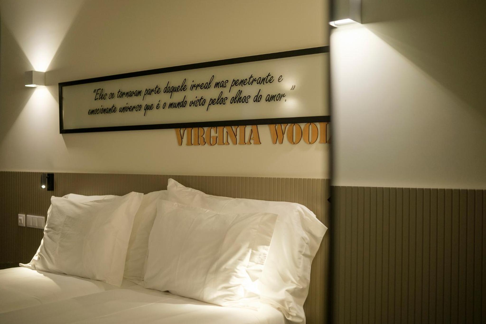 AZORES BOOK HOTEL