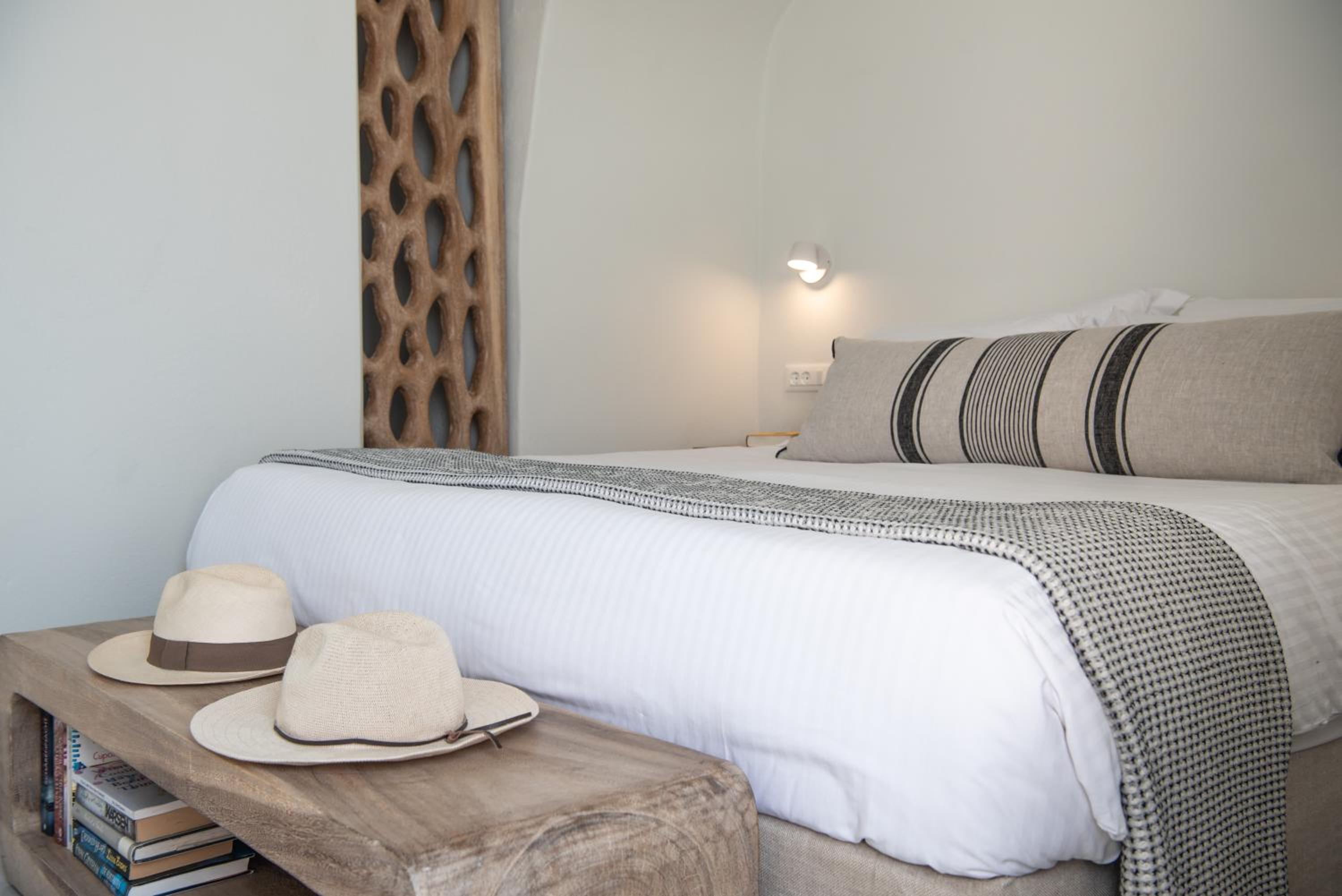 Native Eco Villas Santorini
