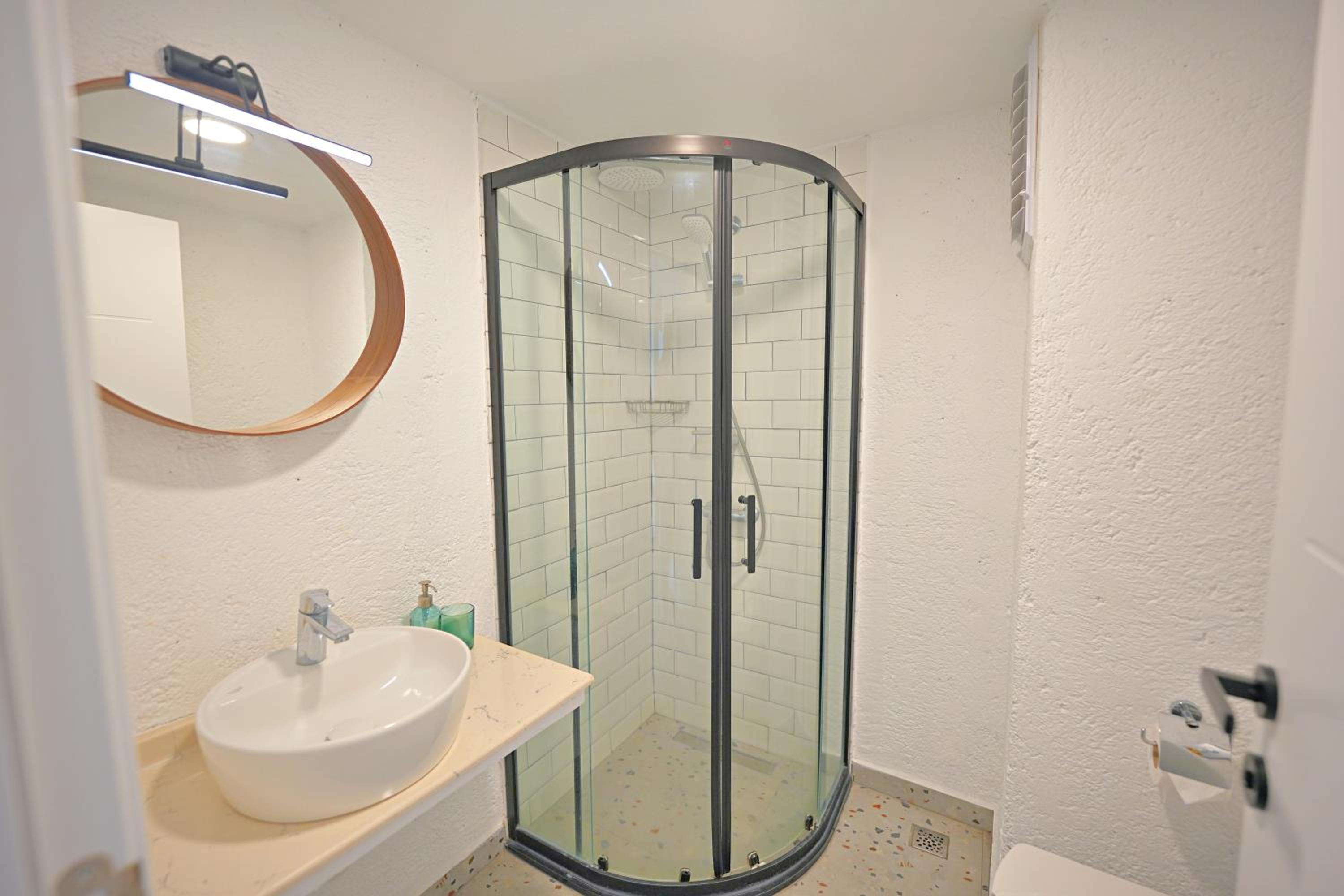 Aloha Suites