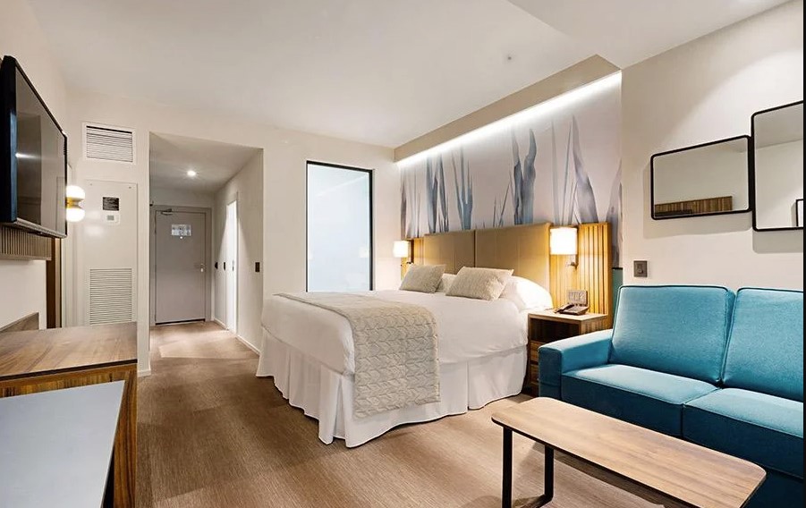 RIU Plaza Chicago