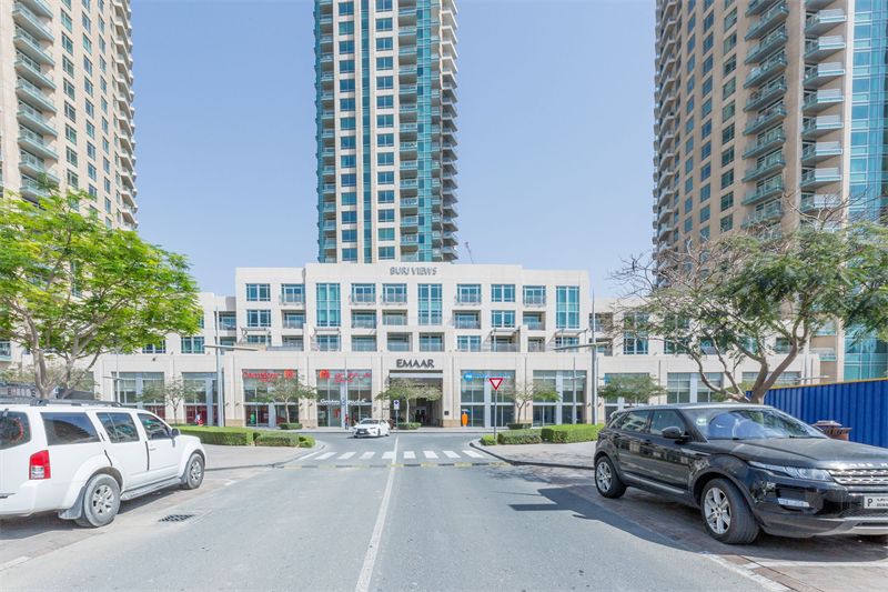 Faraway Homes - Burj Views