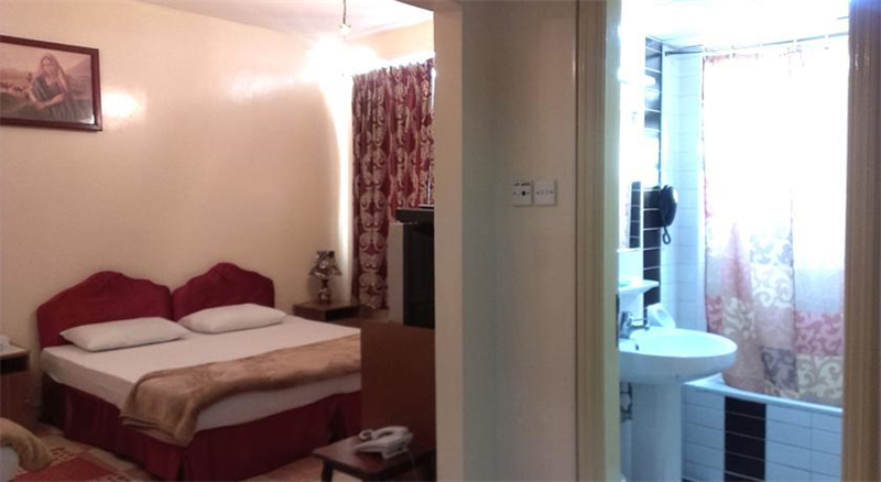 EVEREST INTERNATIONAL HOTEL