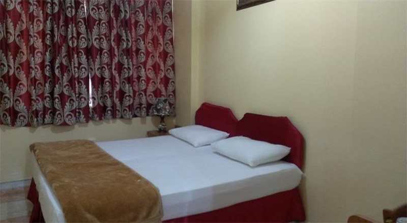 EVEREST INTERNATIONAL HOTEL
