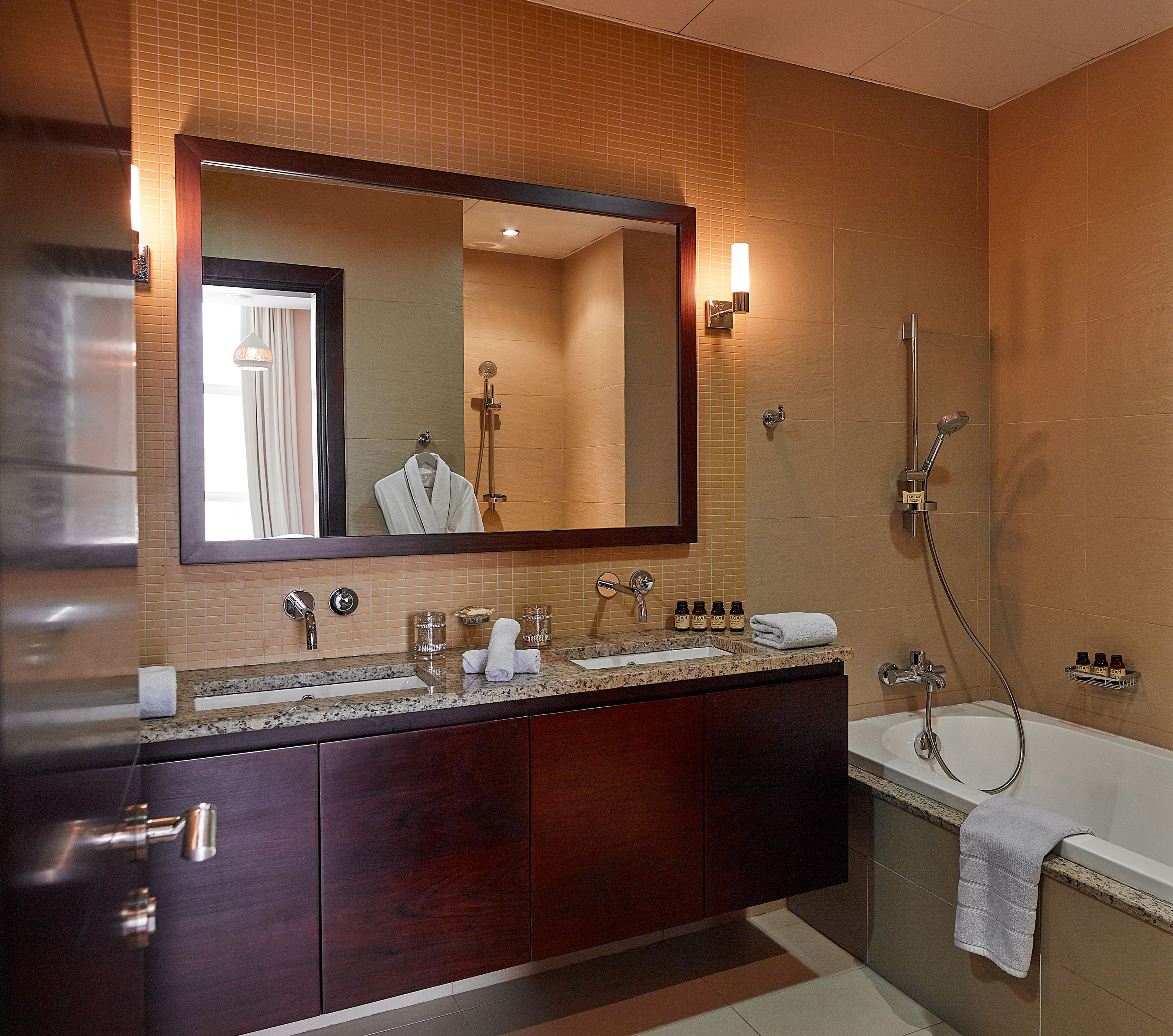 Dream Inn - Tiara Palm Residence 3BR Apartment