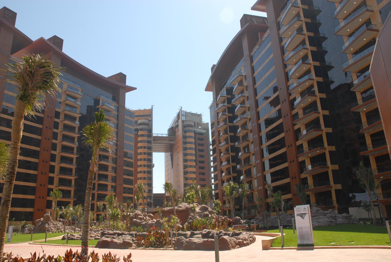 Dream Inn - Tiara Palm Residence 3BR Apartment