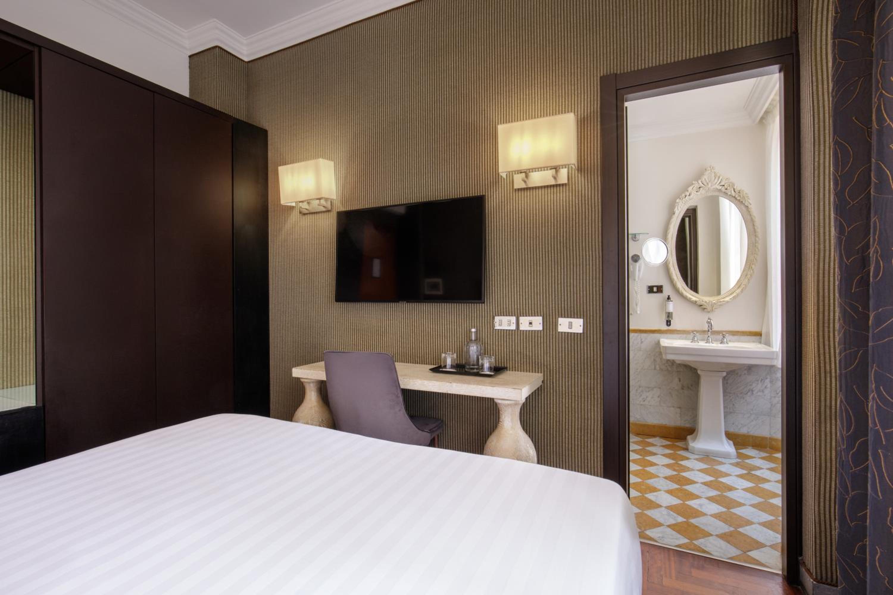 Billede av hotellet Royal Court Hotel - nummer 1 af 10