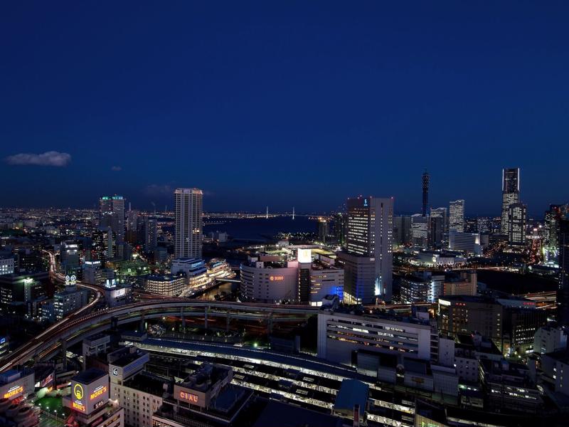 Hotel i wieże Sheraton w Zatoce Yokohama