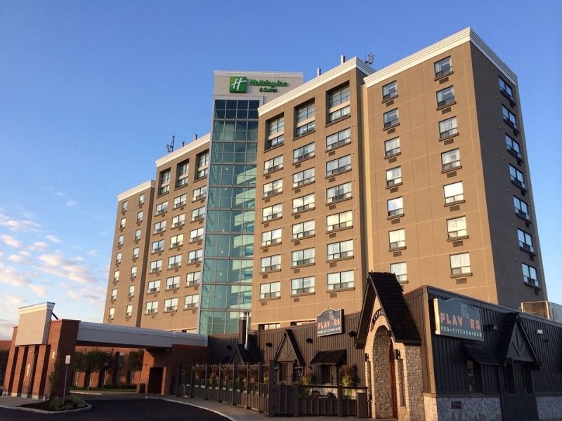 Holiday inn Hotel and Suites London in London!
