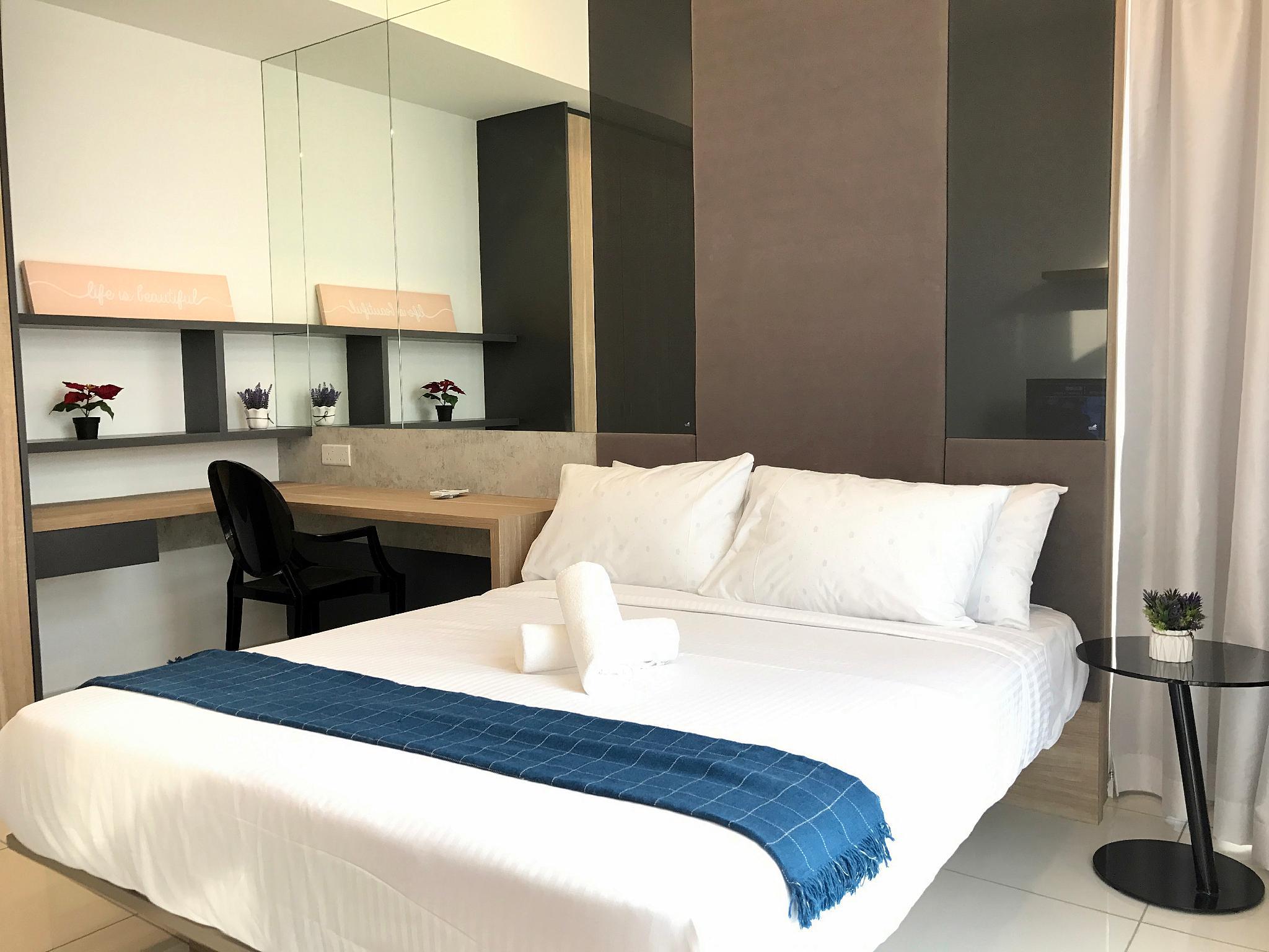 The Robertson by Matahari Suites