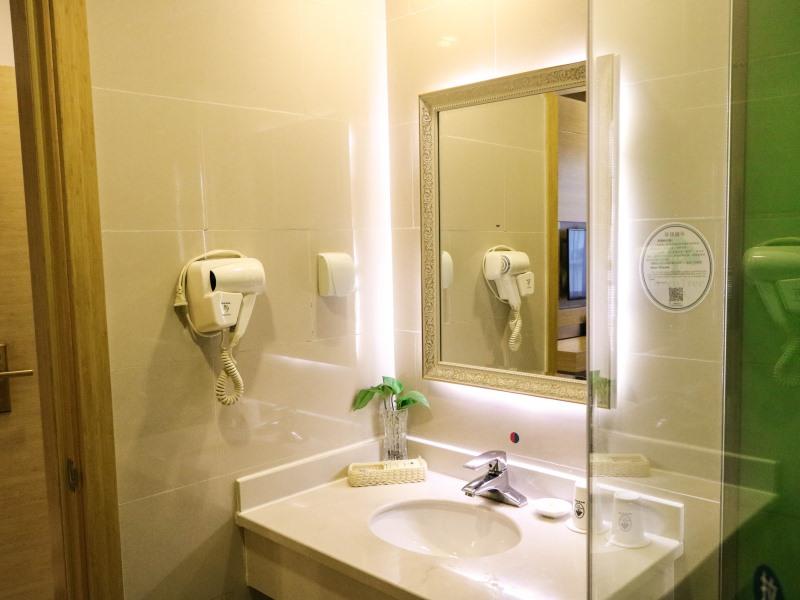 GreenTree Inn Beijing Chaoyang District Beiyuan Subway Station Express Hotel