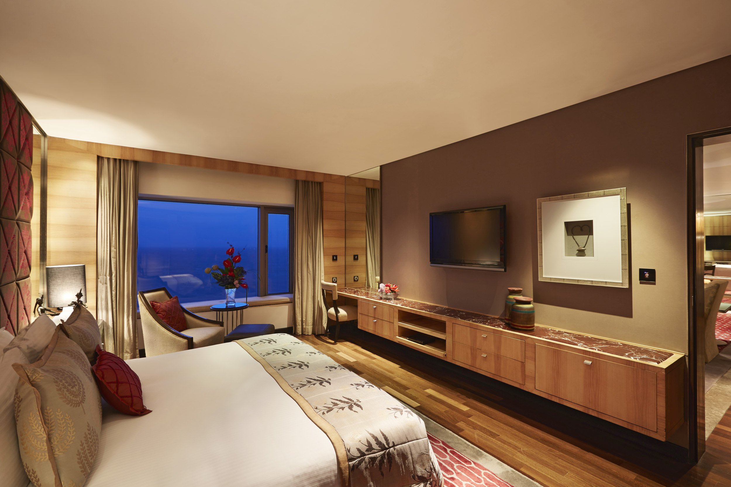 Luxury Suite King Bed Sea View
