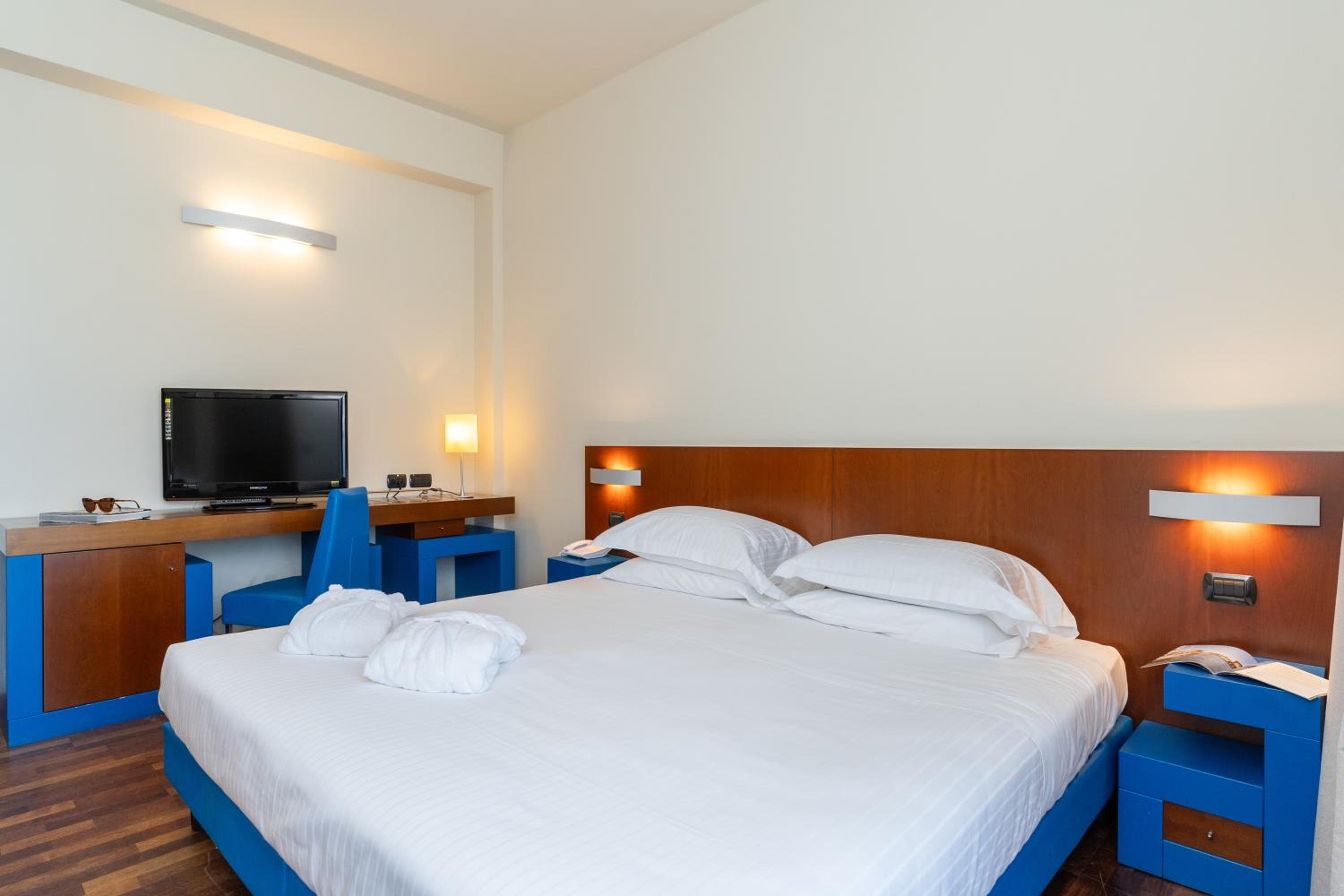 Hotel Embassy & Boston, Italien, Milano Marittima. Großes 1