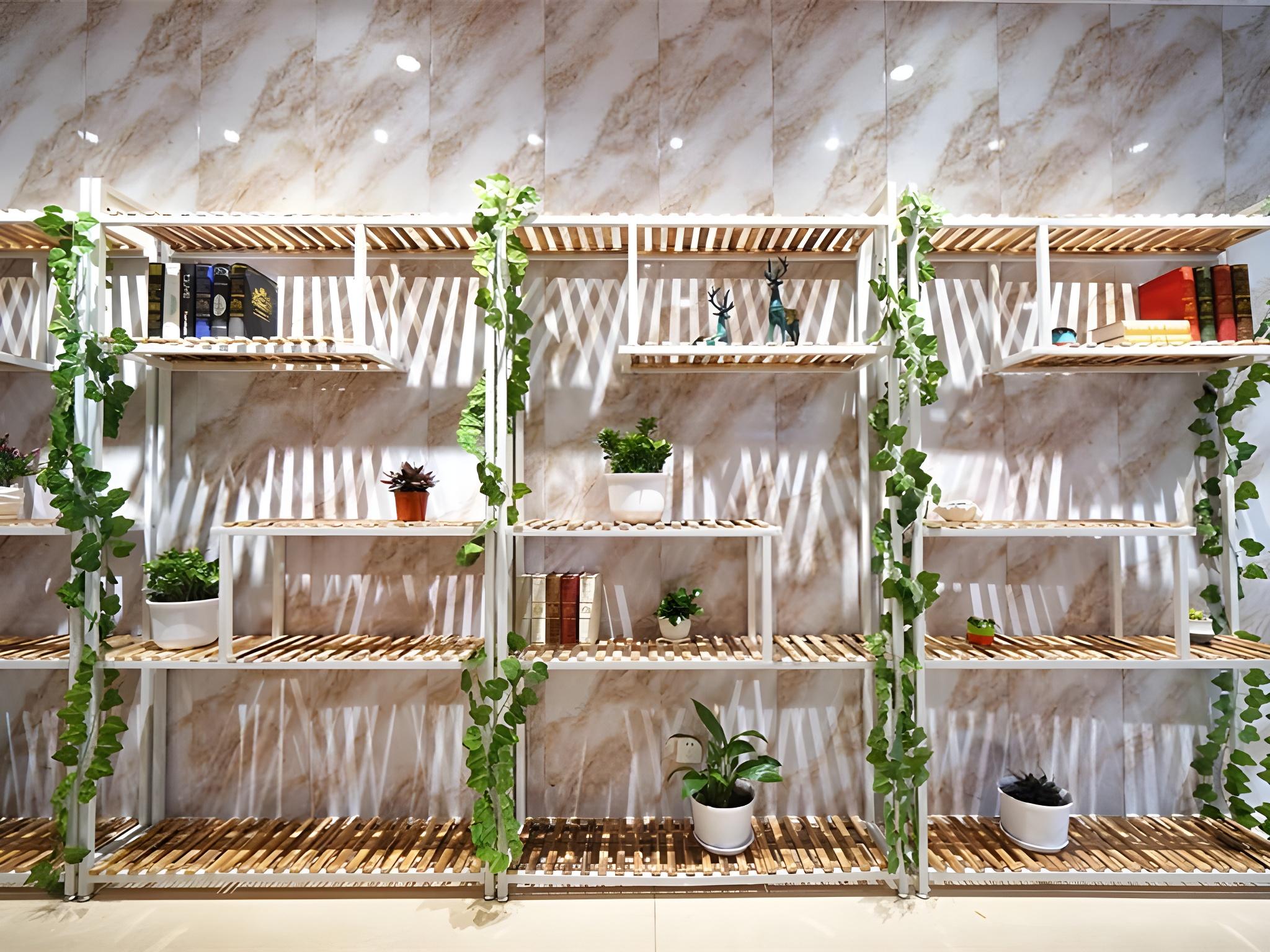 Shell Shanghai Baoshan District Songbin Road Subway Station Hotel