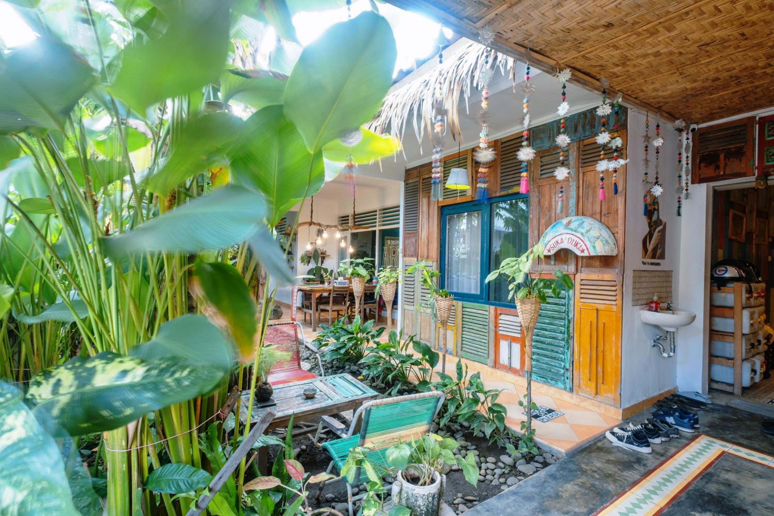 Happy Buddha Yogyakarta - Hostel