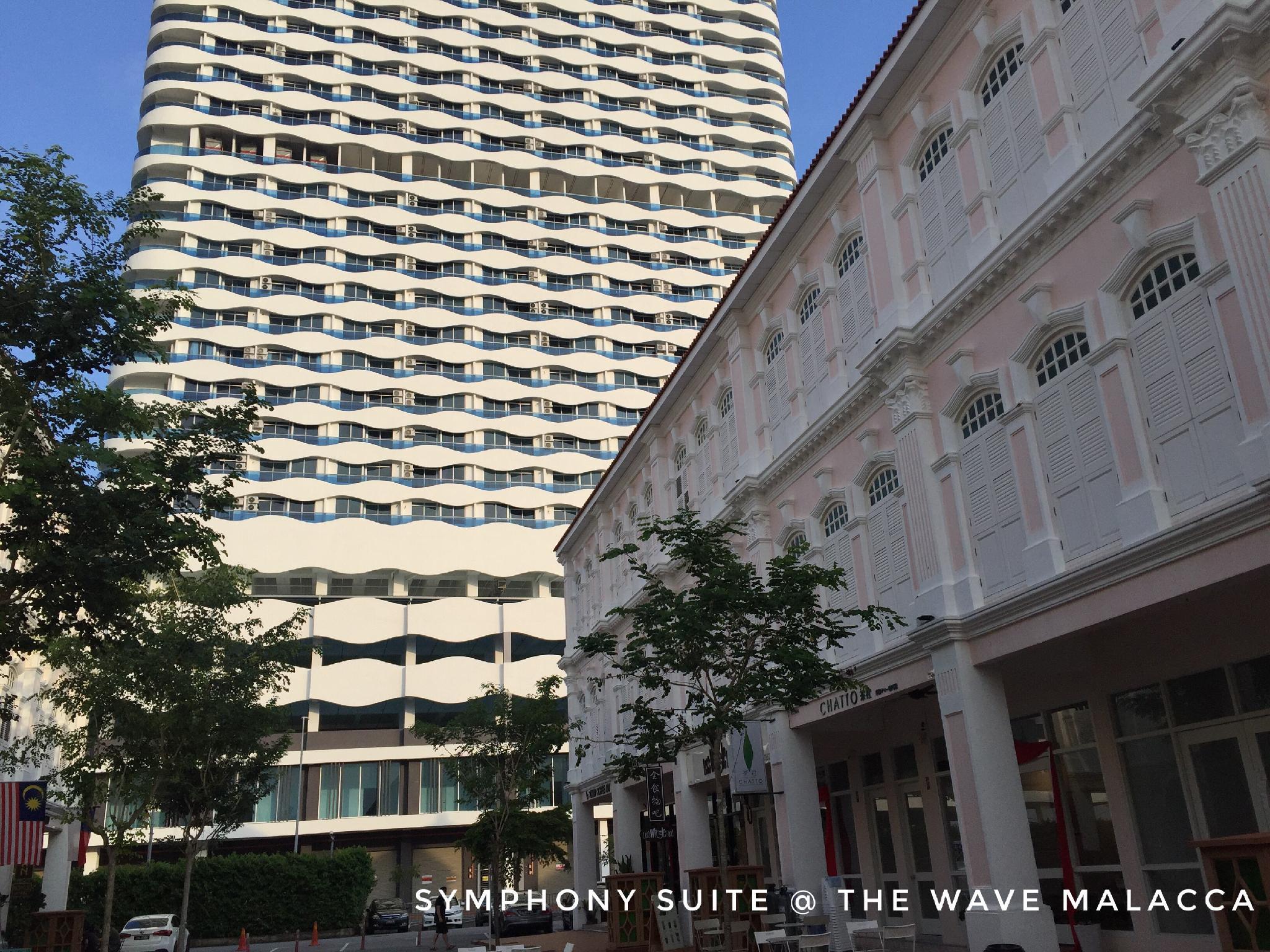 Symphony Suite @ The Wave