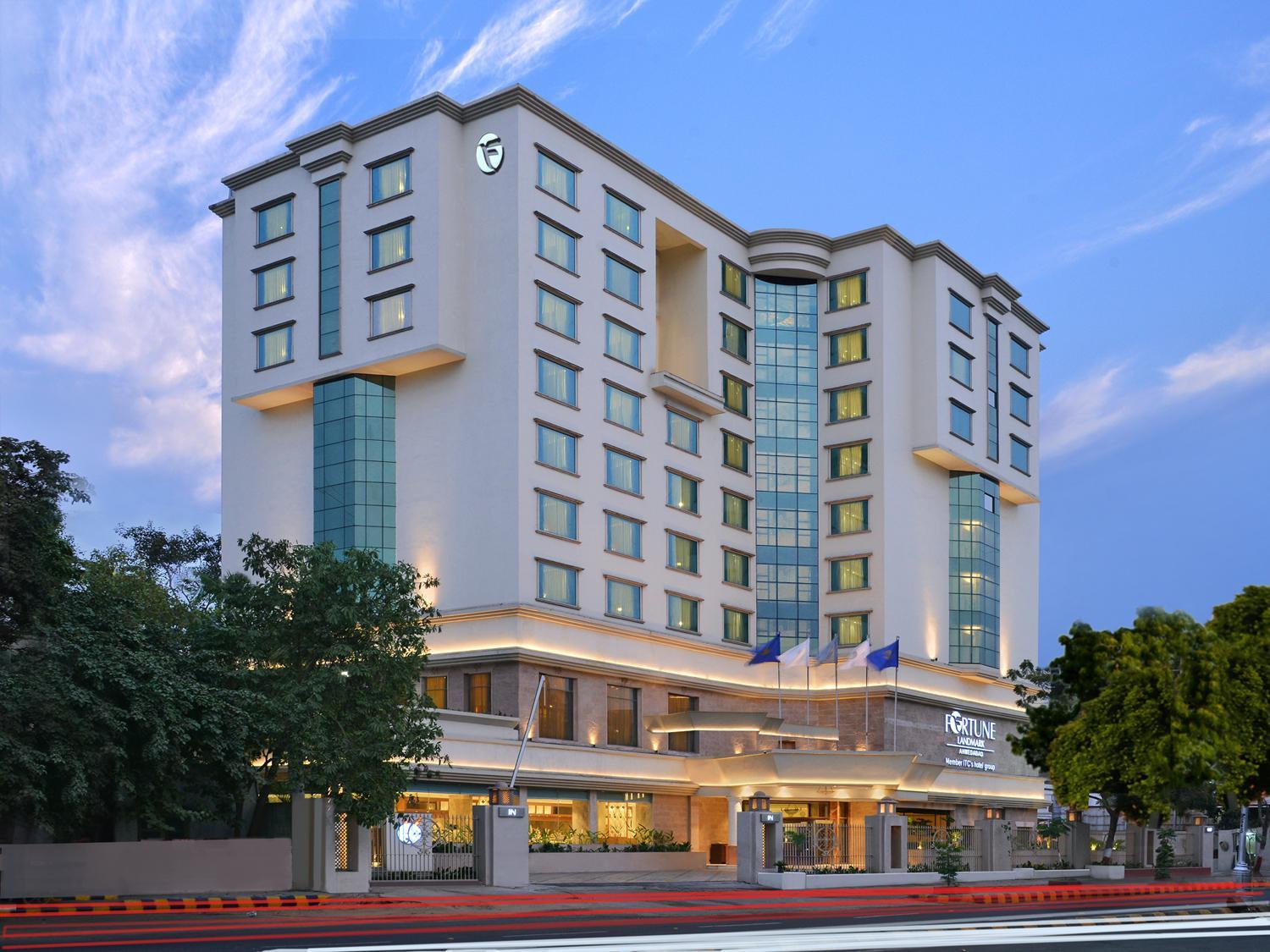 EXECUTIVE, SUITE, DOUBLE BED, CITY VIEW