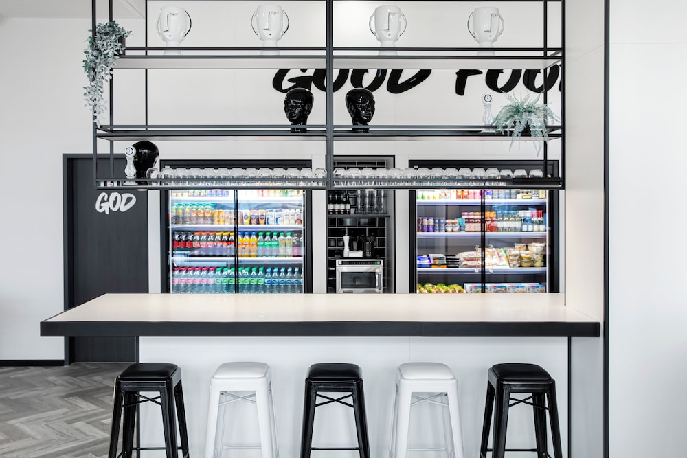 Hotel LOGINN Hotel Koln Airport, Deutschland, Köln. Großes 1