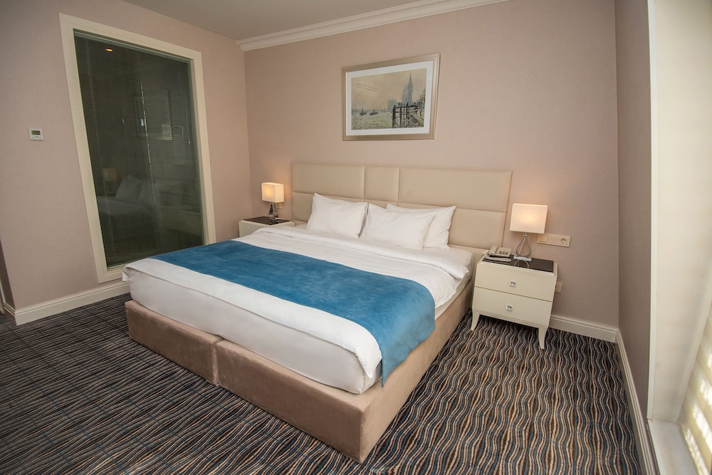 Hotel City Avenue, Georgien, Tiflis. Großes 261