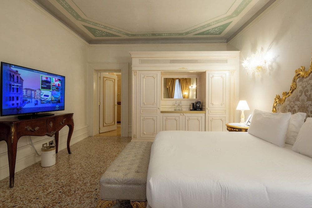 Hotel Ca Bonfadini Historic Experience, Italien, Venedig. Großes 361