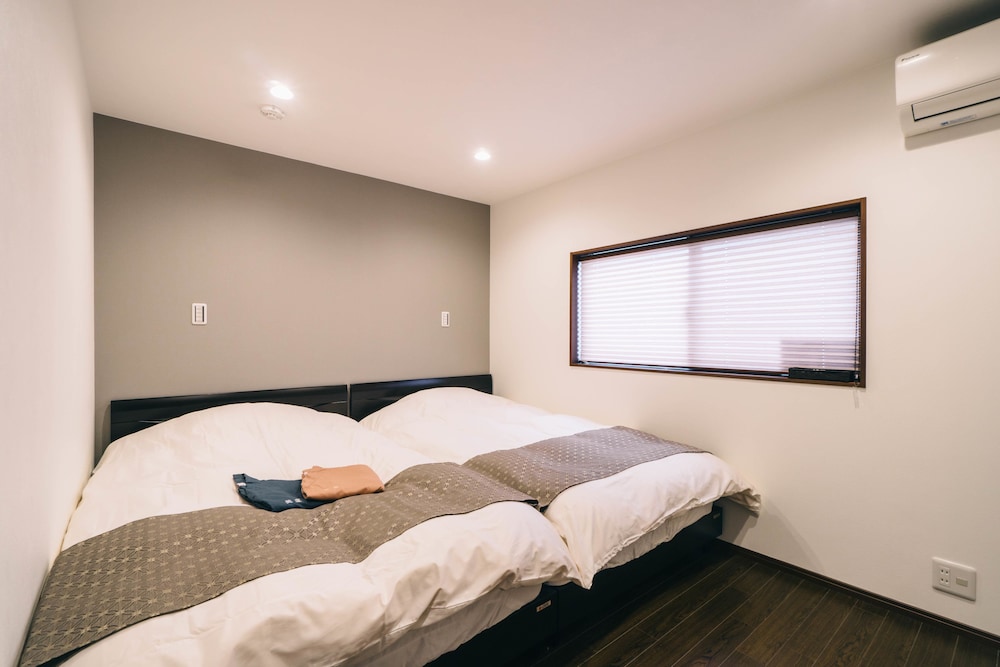 Miro Kujo Kawaramachi Tei