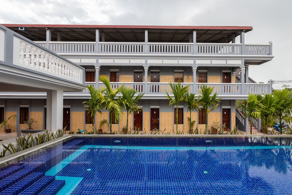 Botoum Hostel