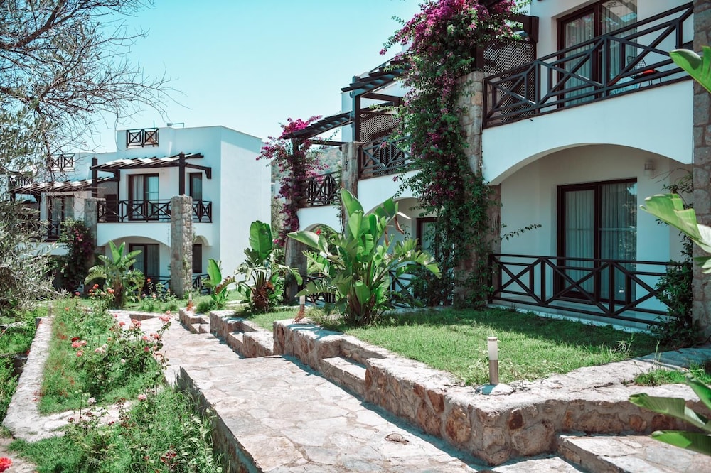 Amore Boutique Hotel