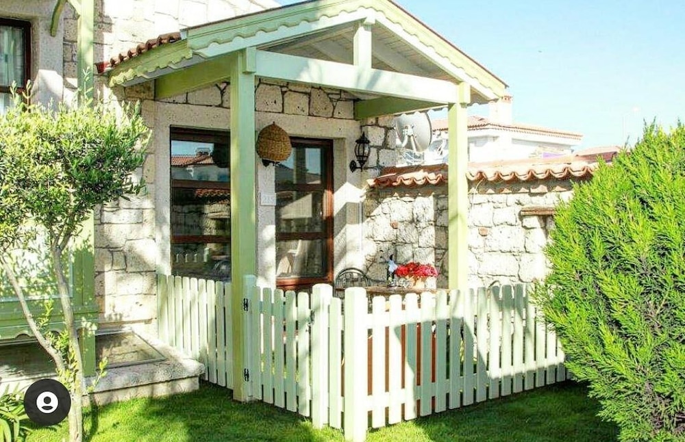 World City Alacati Hotel