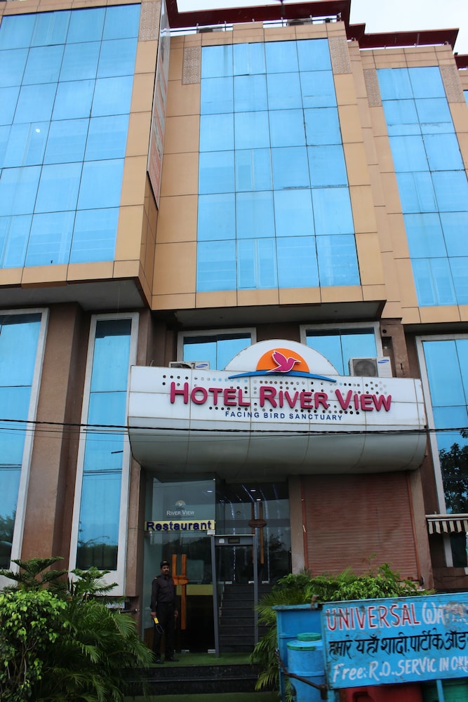 OYO Rooms Jamia River View