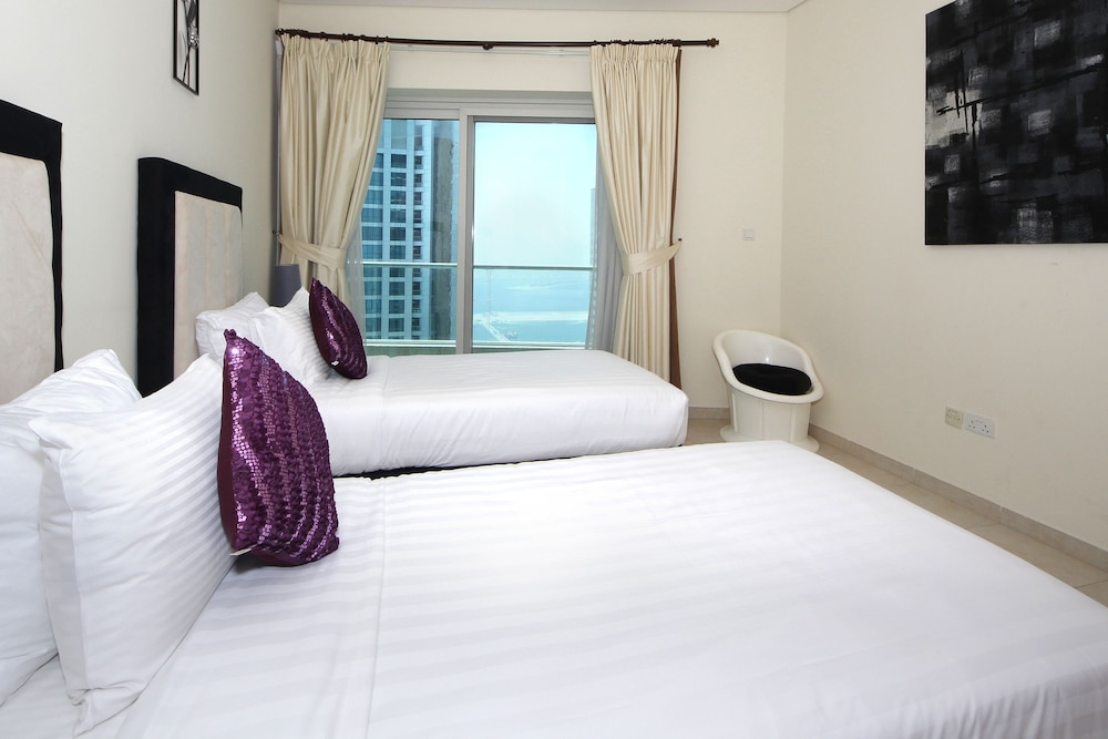 Faraway Homes - Marina Heights