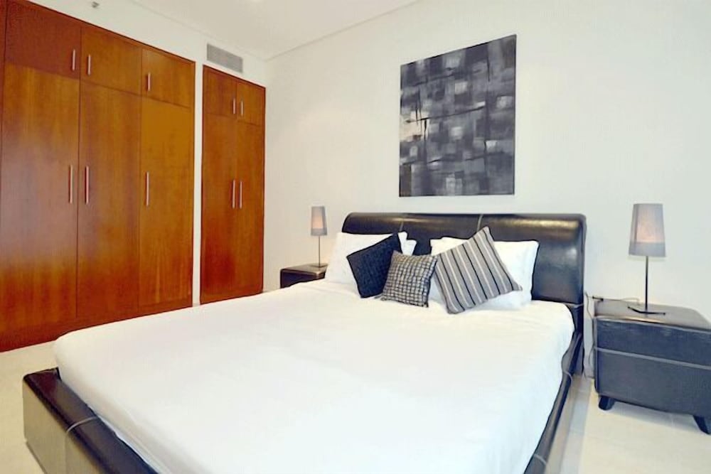 Faraway Homes - Marina Heights