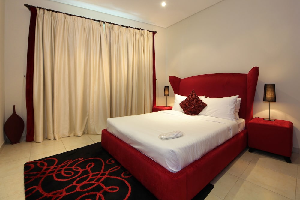 Faraway Homes - Marina Heights