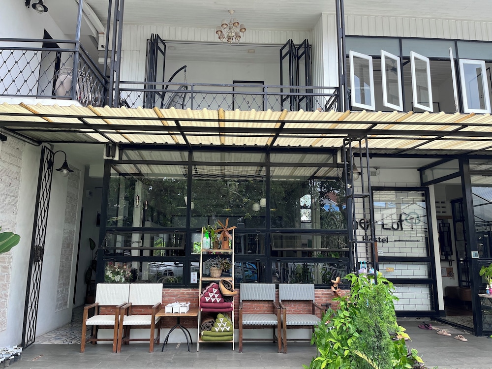 Sherloft Home and Hostel Dormitory