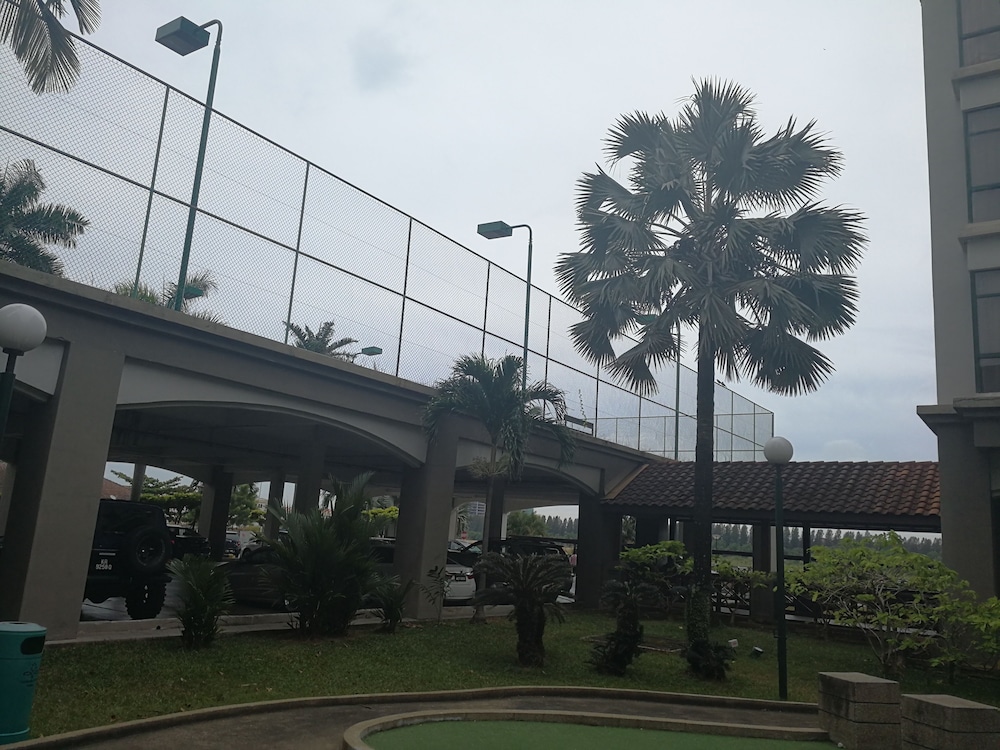 Ideal Mahkota Apartment