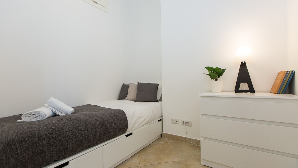 Rental in Rome Taurasia