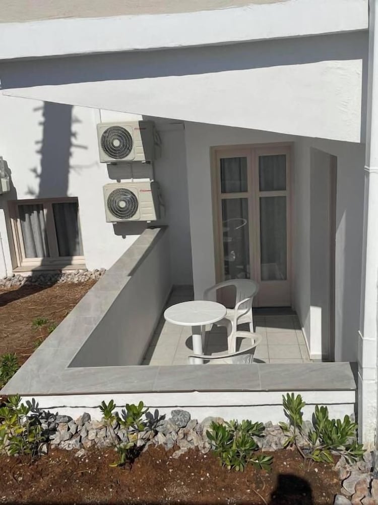 Corali Beach Apartments