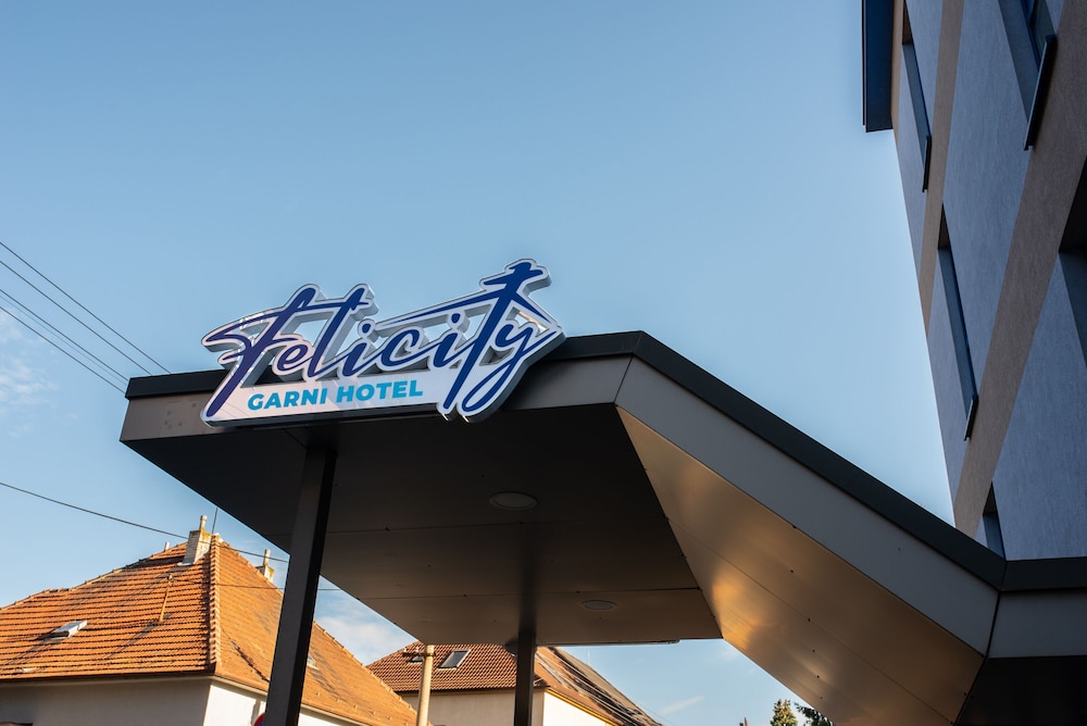 Hotel Blue Garni