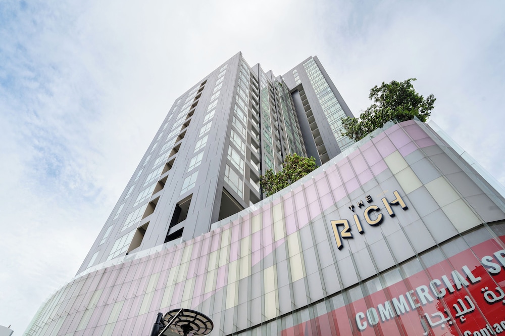The Rich Residence Sukhumvit Nana