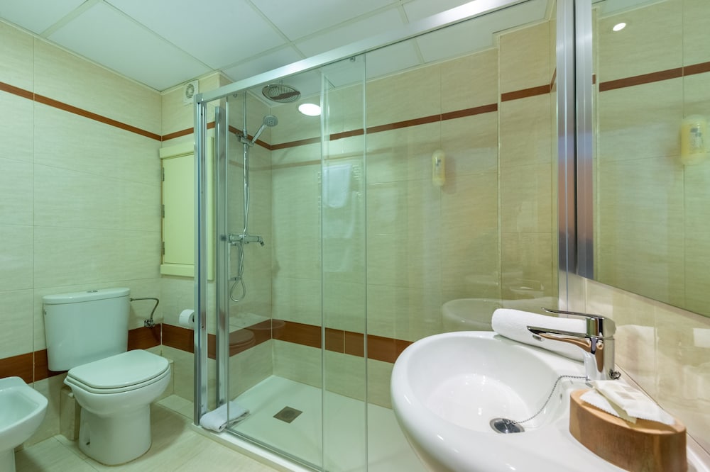 Hotel Hotel Vibra San Remo, Spanien, Sant Antoni de Portmany. Großes 122