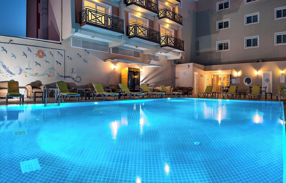 Gumuldur Mavi Deniz Hotel