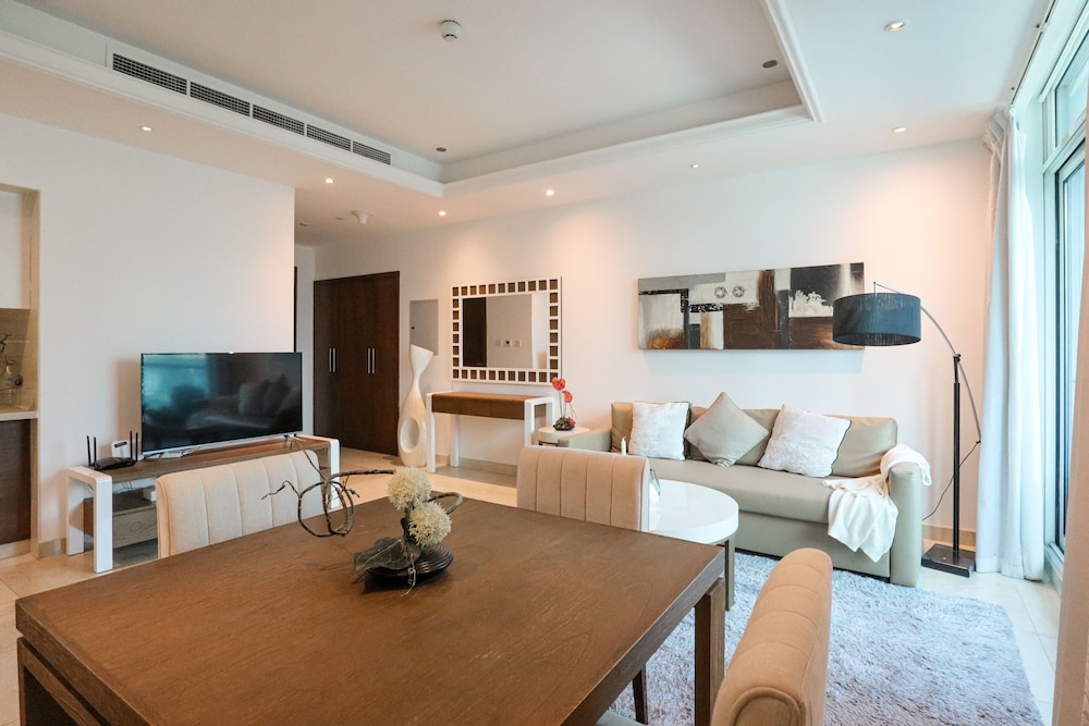 Higuests Vacation Homes - Orra