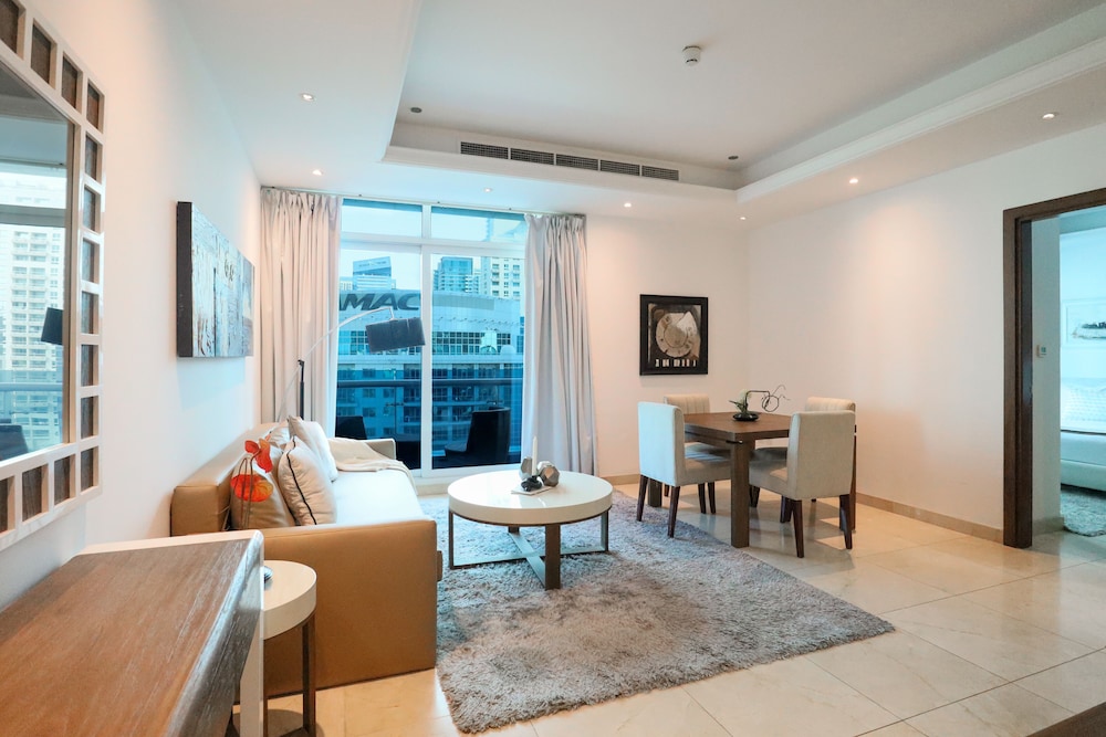 Higuests Vacation Homes - Orra