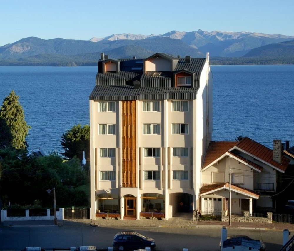 Hotel Bariloche Lake