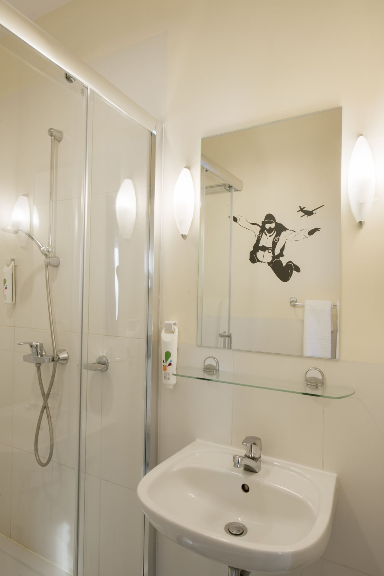 Hotel ibis Styles Warszawa West, Polen, Warschau. Großes 665