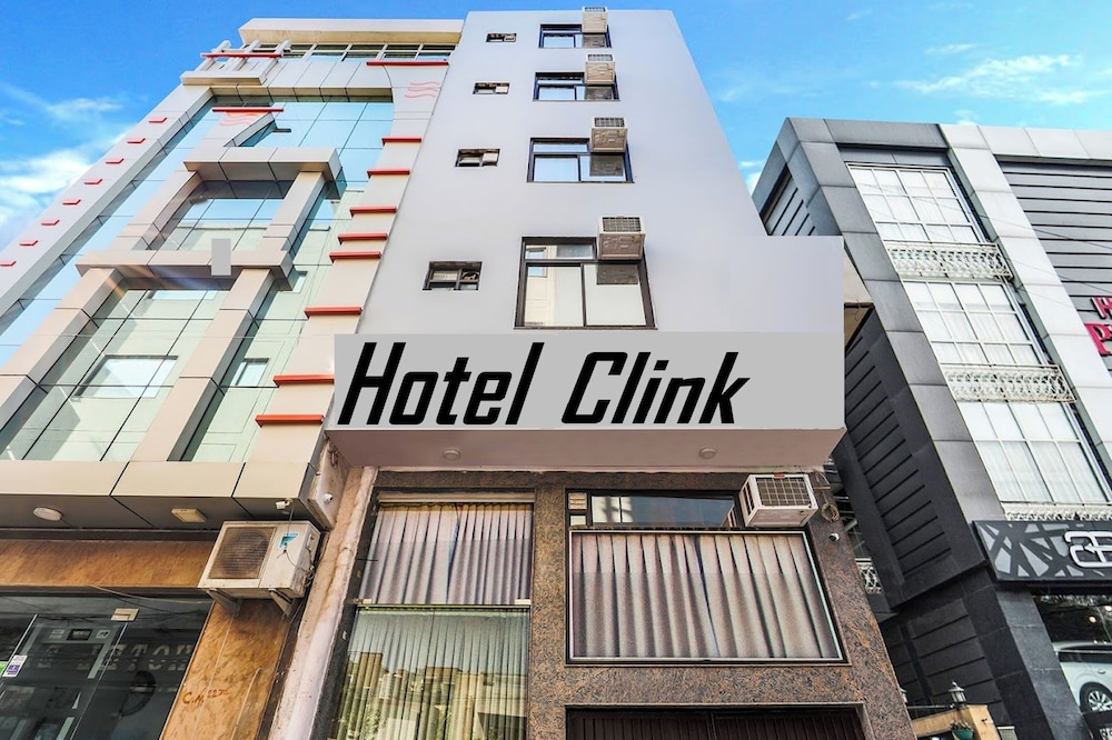 Hotel Clink