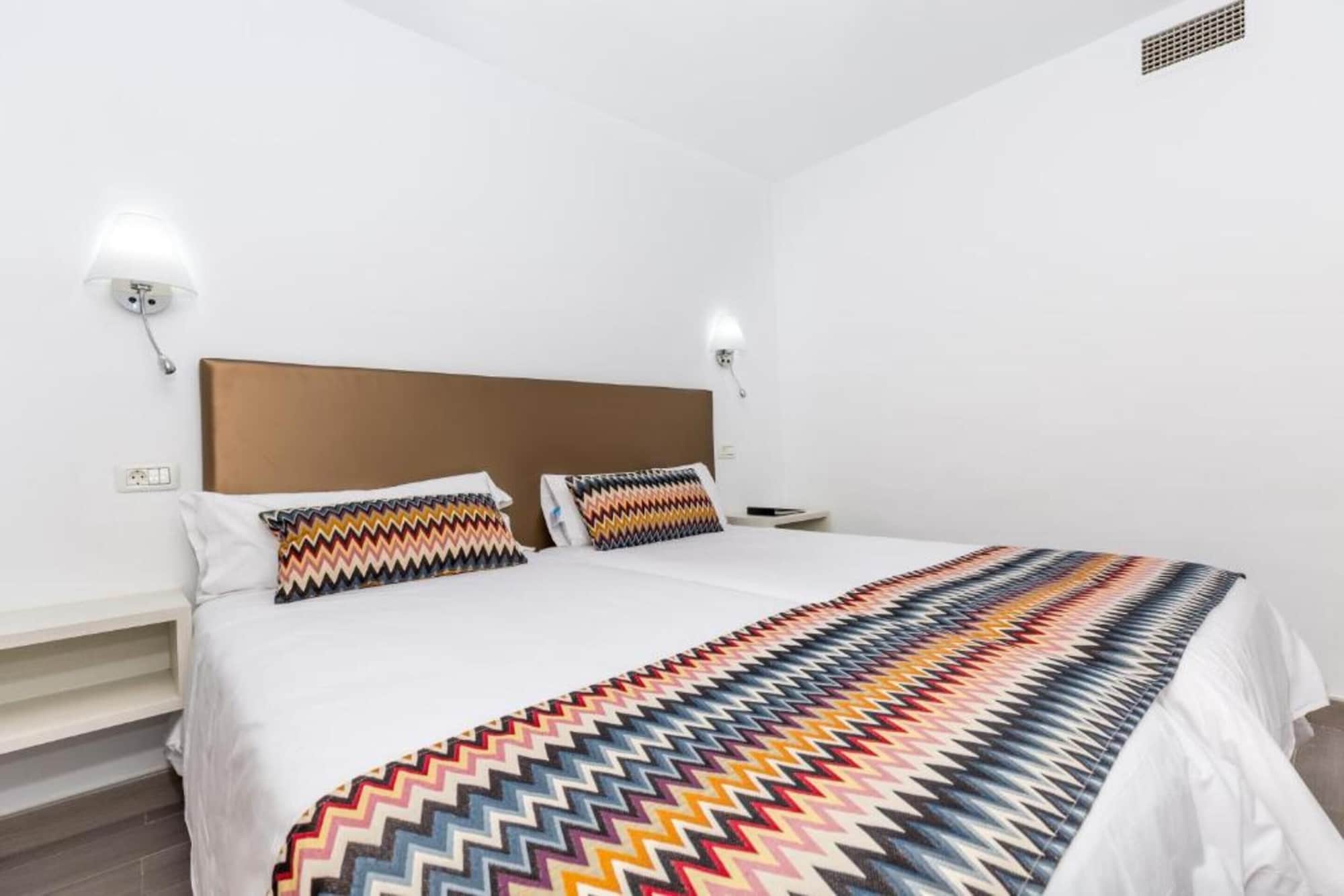 Hotel Hotel Rey Carlos, Spanien, Playa del Ingles. Großes 175