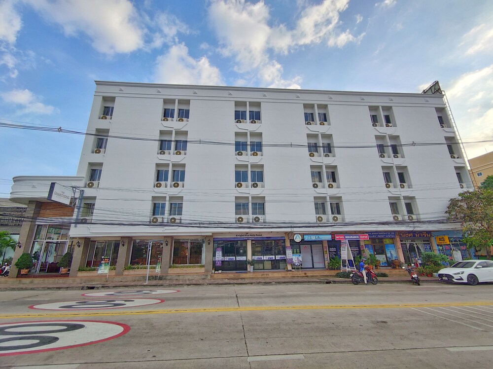 The Chanthong Residence and Hotel Pattaya