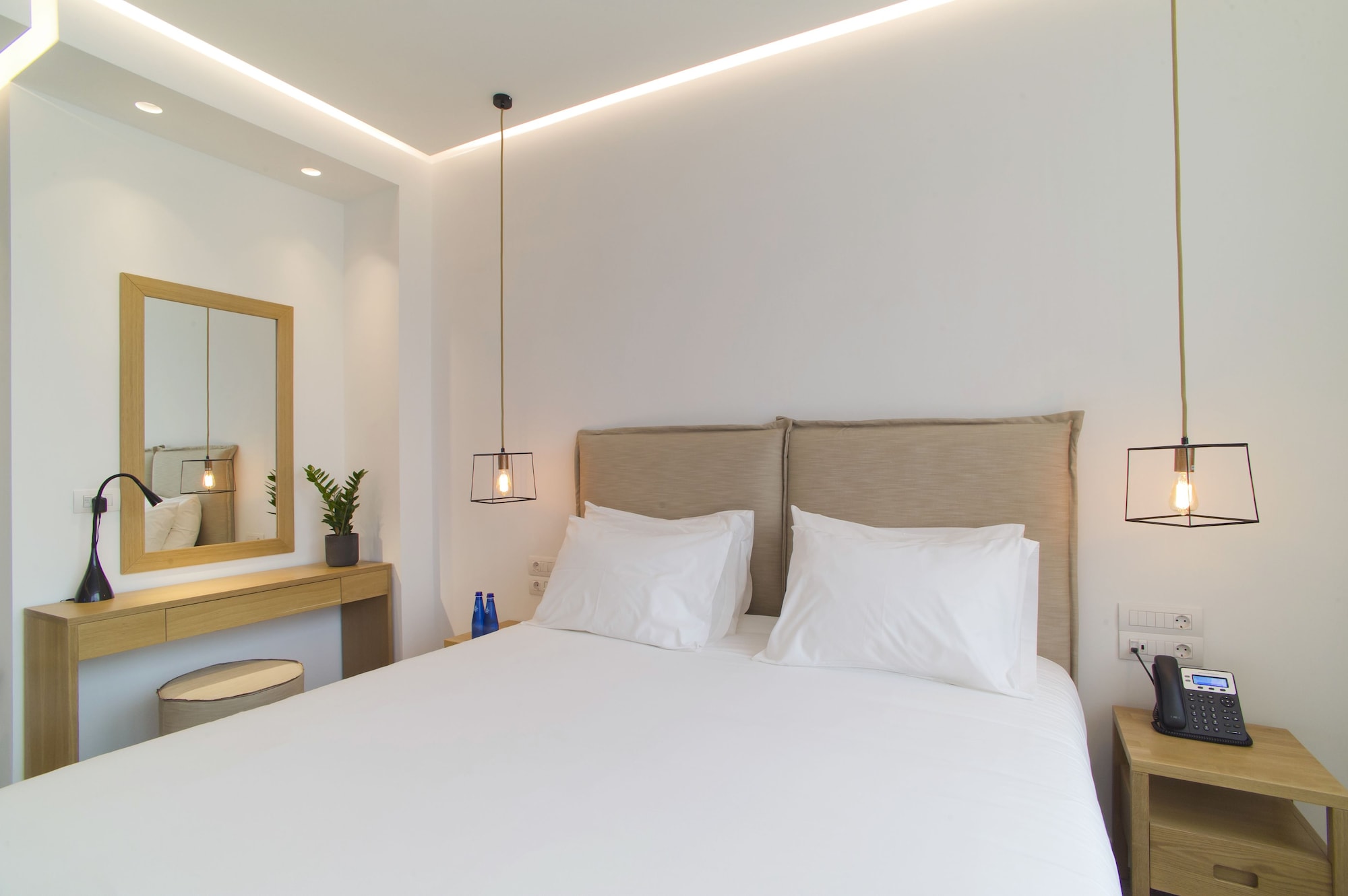 Hotel NLH Fix, Griechenland, Athen. Großes 212