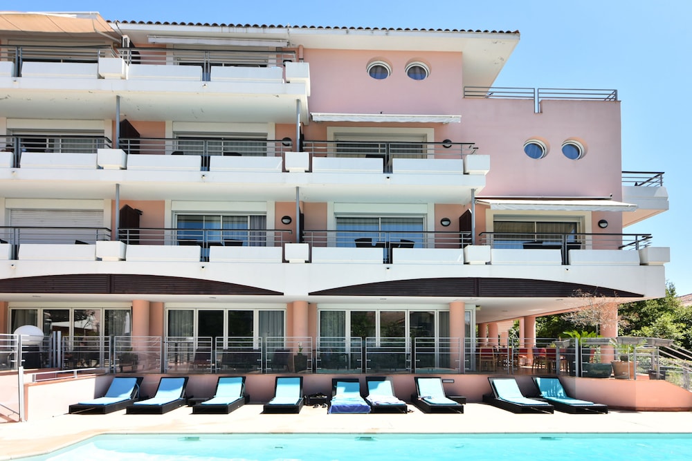 Zenitude Hotel-Residences Le Cannet