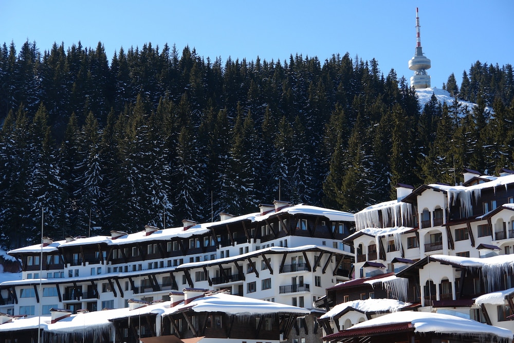 Grand Monastery Apartments